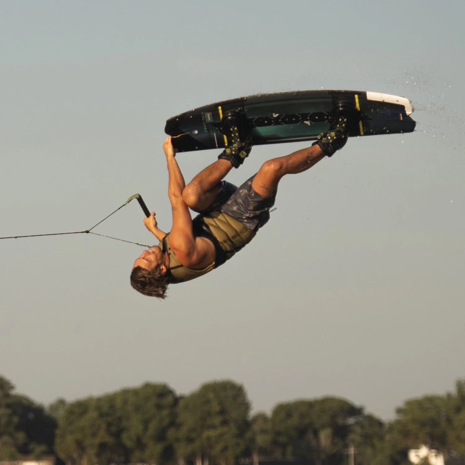 Liquid Force AERO 6X Chausses De Wakeboard Noires 6 Liquid Force AERO 6X Chausses De Wakeboard Noires – Image 4